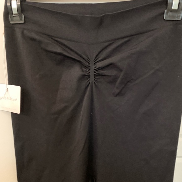 Ingrid & Isabel Maternity Seamless Legging Like Tight Size 3 Black New With Tags - Picture 6 of 9